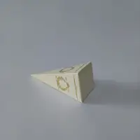 15X4 Krem Altın Yaldızlı Külah - Görsel 1