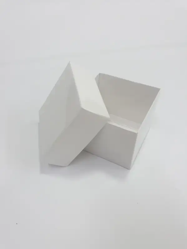 8x8x6 Komple Beyaz Kutu