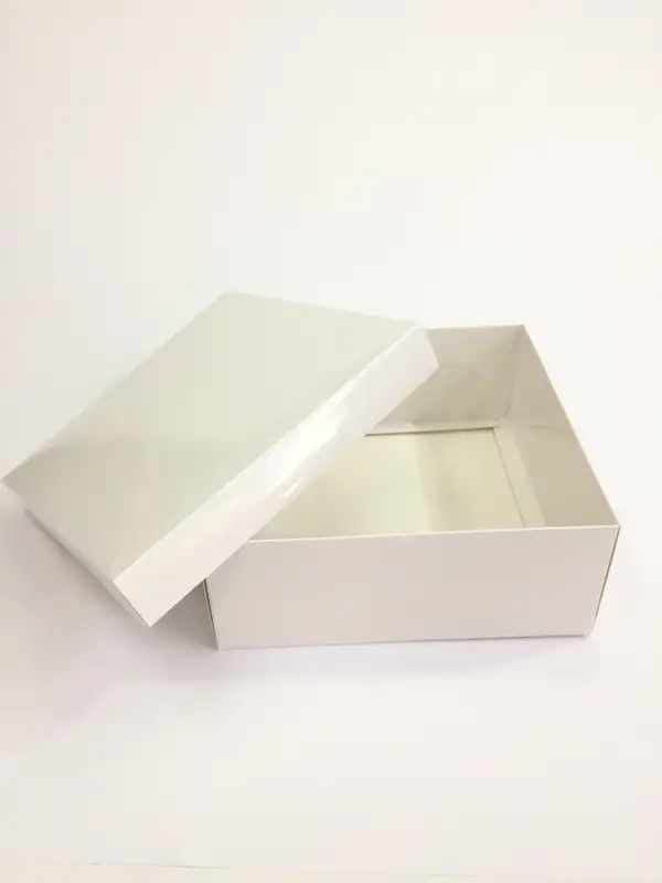 33x26x8 Komple Beyaz Kutu