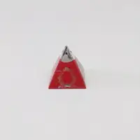 6x6x6 Bordo Gümüş Yaldızlı Piramit Kutu - Görsel 1