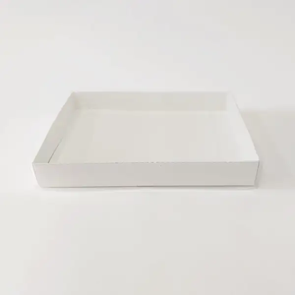 18x14x3 Beyaz Altı Kartonlu Asetat Kutu